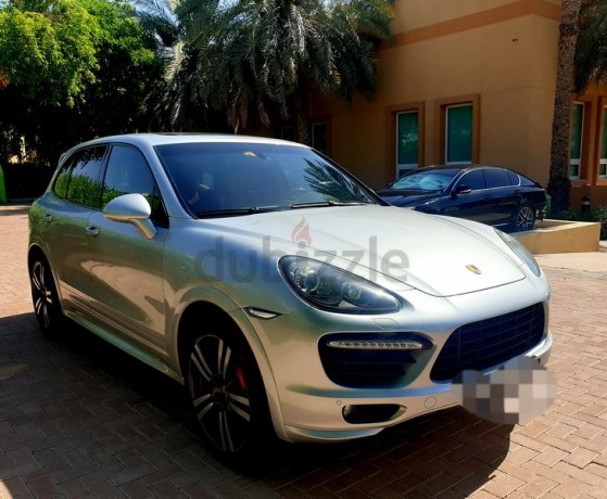 porsche-cayenne-gts-2014-gcc-full-option-big-2