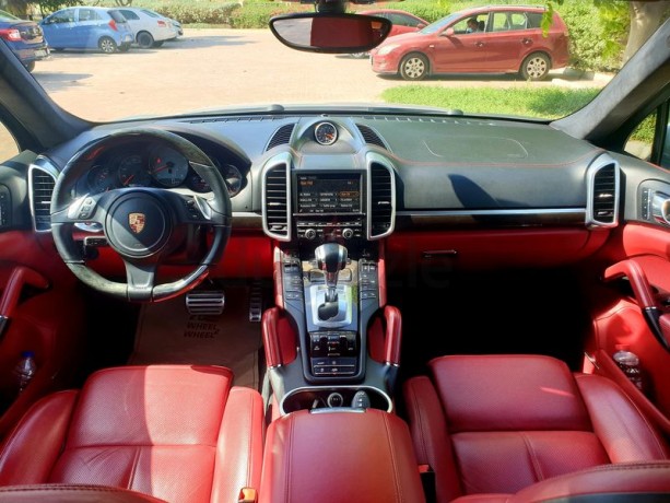 porsche-cayenne-gts-2014-gcc-full-option-big-0