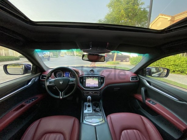 maserati-ghibli-2015-very-clean-under-warranty-full-service-history-by-agency-big-0