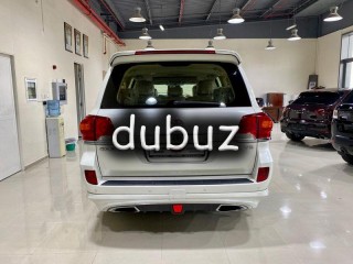 
                            
                            استيشن 2015 ثمانيه فل ابشن بحالة الوكاله
                            
                        