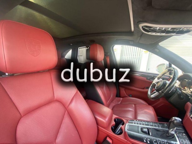 macan-turbo-mint-condition-under-warranty-big-0