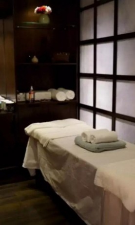 beauty-parlour-for-sell-in-defence-phase-5-lahore-big-2