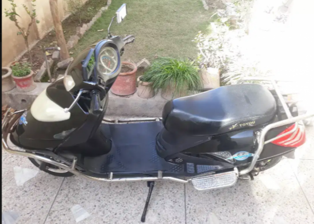 110-cc-scoter-for-sale-big-1