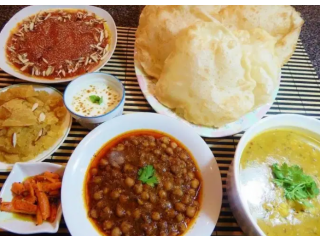 Restaurant for Sale Good Earning Potential