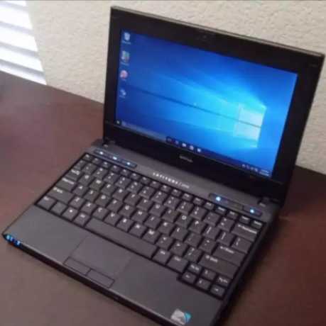 dell-laptop-big-battery-5-hours-branded-charger-big-0