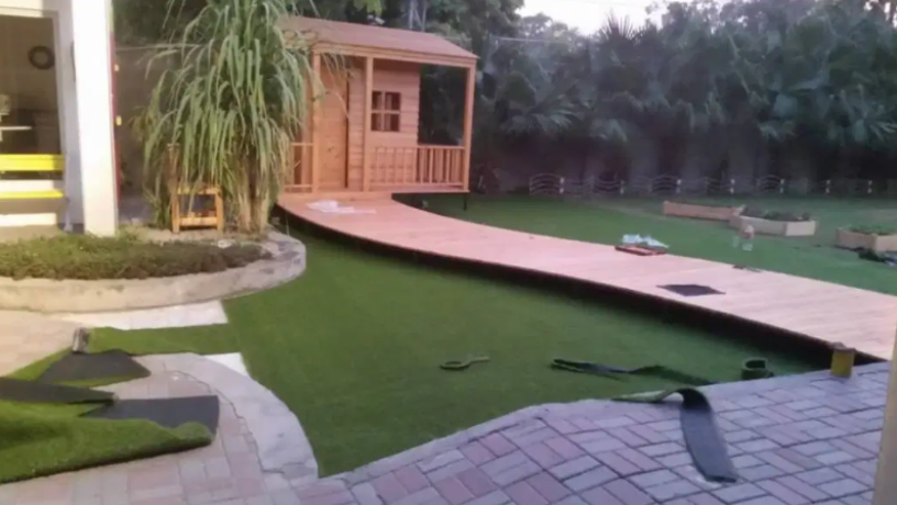 artificial-grass-astro-turf-strong-quality-big-3