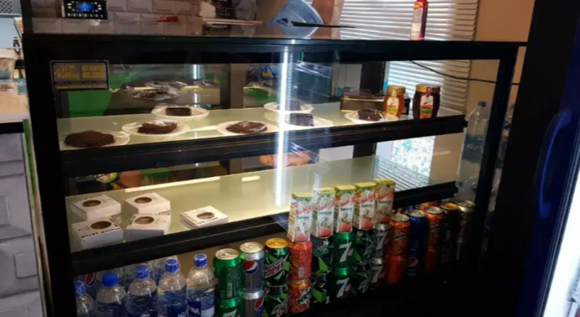 fabricated-and-imported-cooling-display-counter-hotel-bakery-big-2
